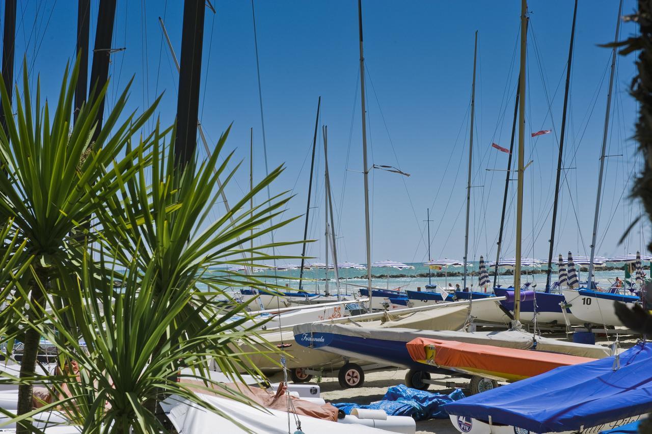 Hotel Dino San Benedetto del Tronto Exterior photo
